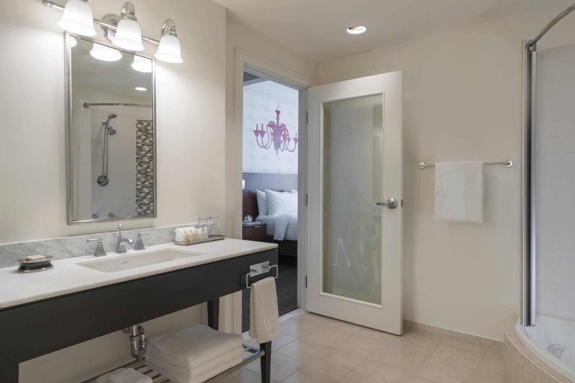 Renaissance Pere Marquette French Quarter Area Hotel Nueva Orleans